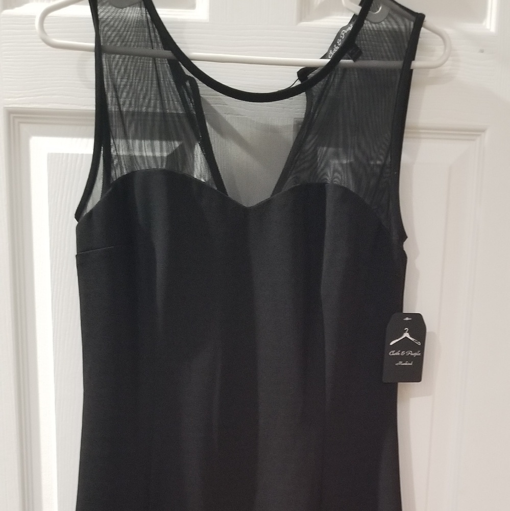 Sexy, sexy, sexy black dress
